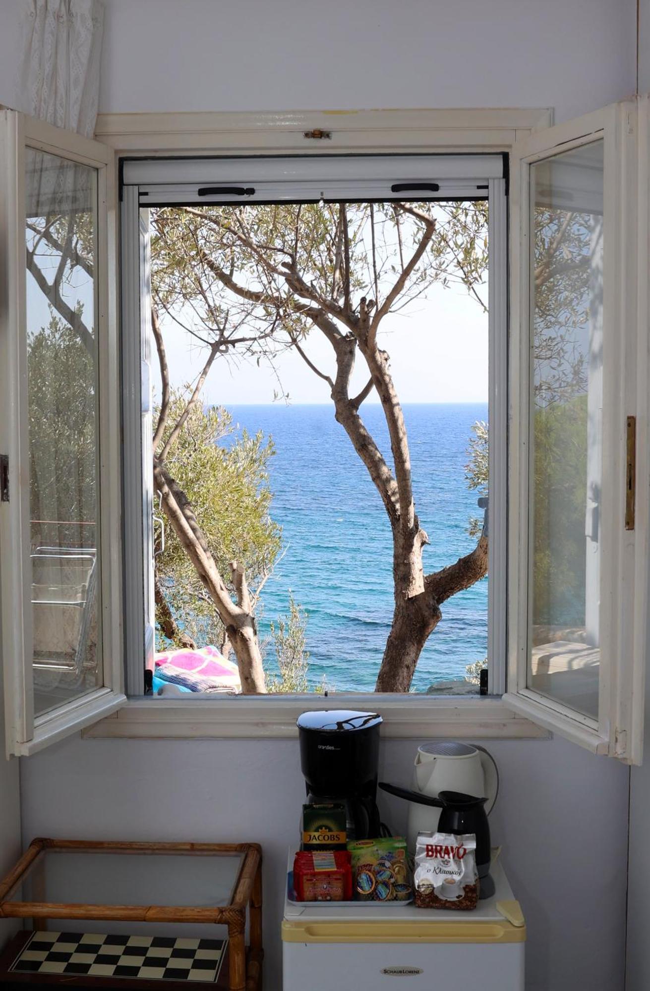 Δωμάτια Κόκκινος Πύργος Plomari Exterior foto