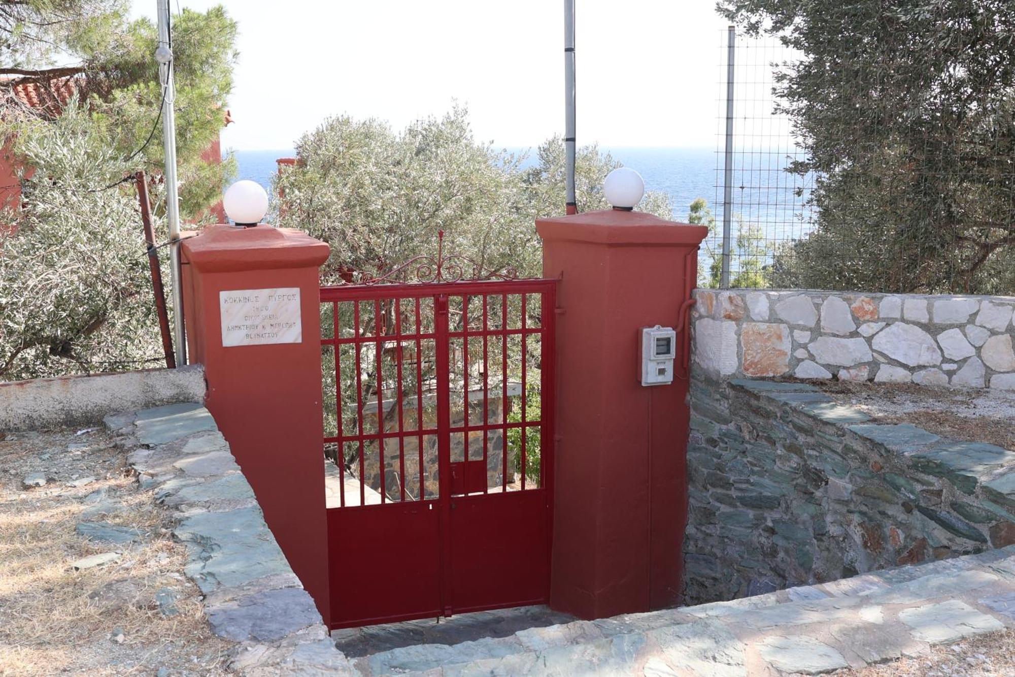 Δωμάτια Κόκκινος Πύργος Plomari Exterior foto